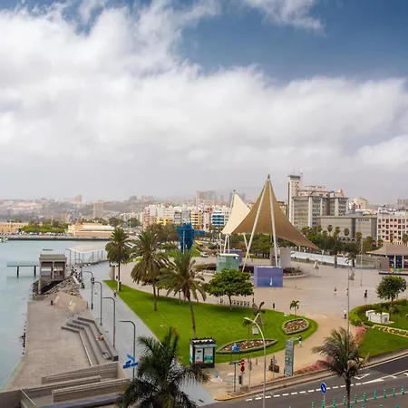 In Palmas Near Canteras * Las Palmas